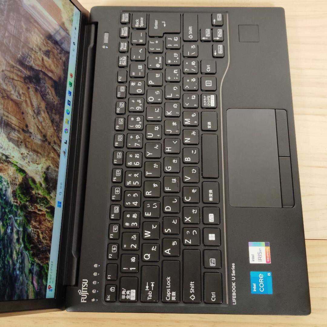 日本製 Fujitsu U9313 爆速 第13世代i5搭載 爆速 256GB